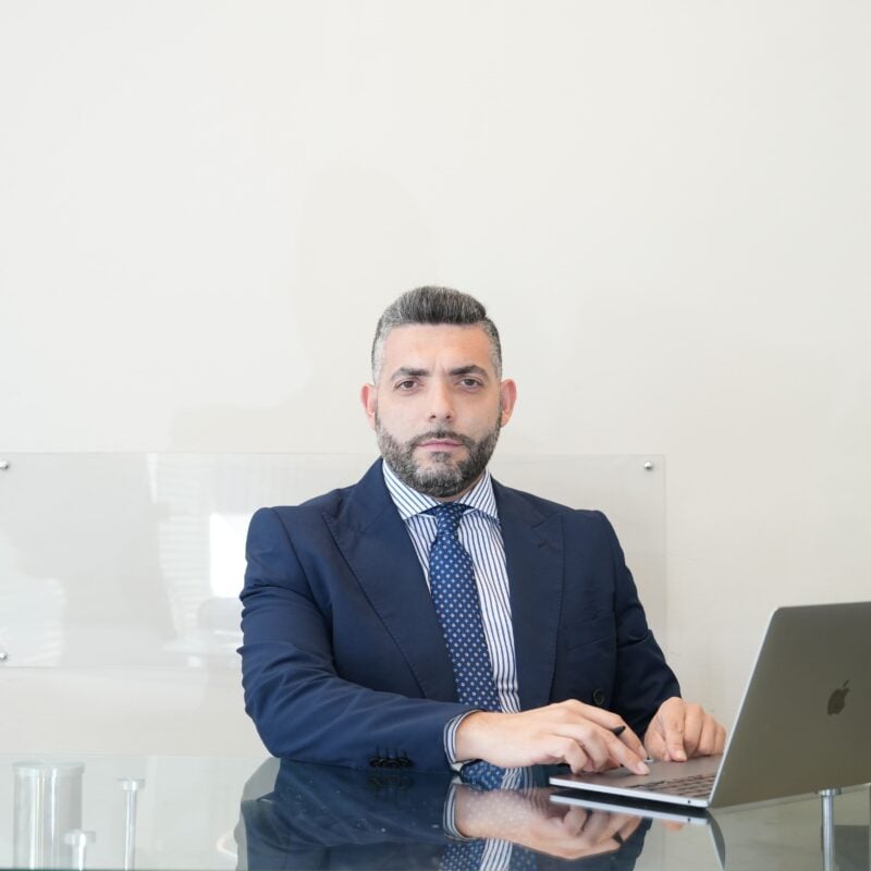 Isaia Briscuso, consulente finanziario con più di 15 anni di esperienza.